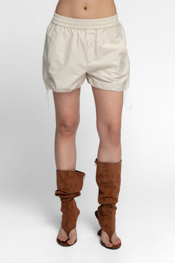 ALMA SHORTS IN CREAM