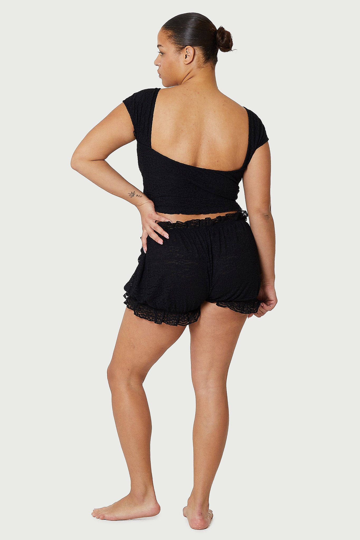 Crepe Mesh Backless Tee