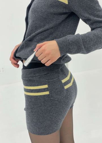 🎁 Cashmere Wool Stripe Short (100% off)