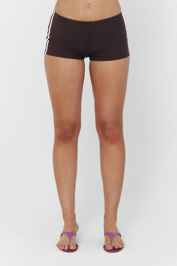 REMI SHORT IN BROWN