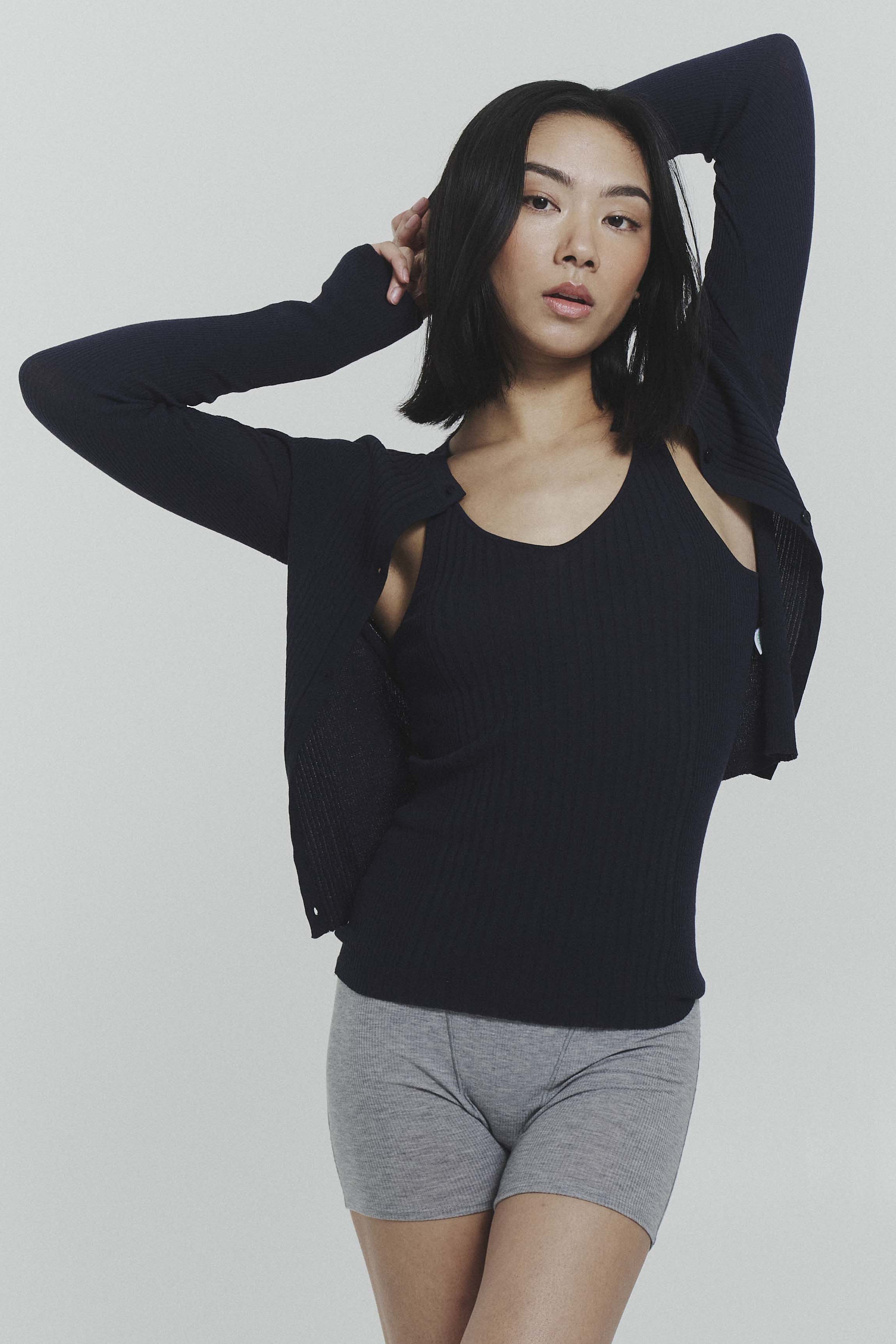 Ribbed Knit Tank in Navy – findmenowthelabel