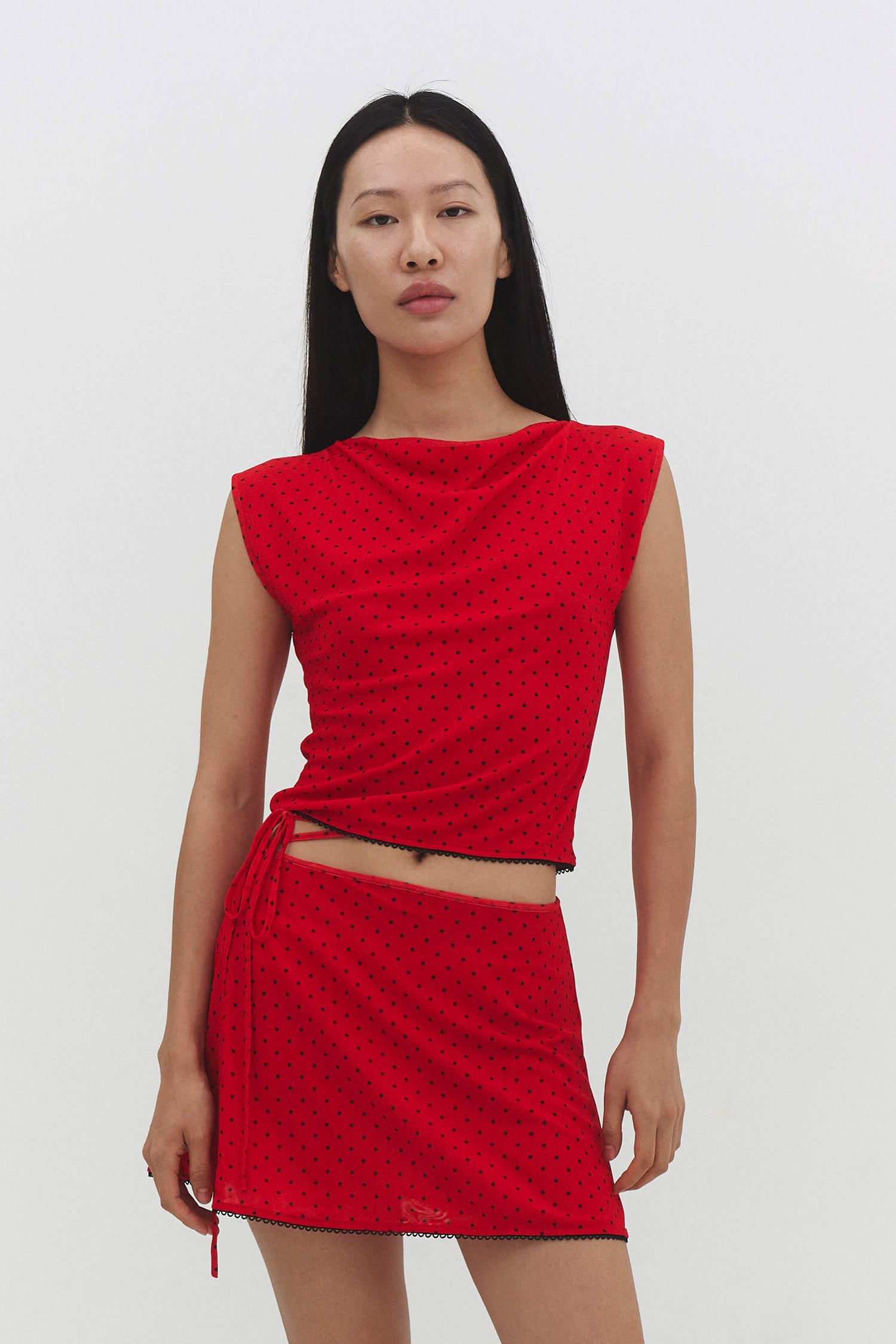 EMILI TOP IN RED – findmenowthelabel