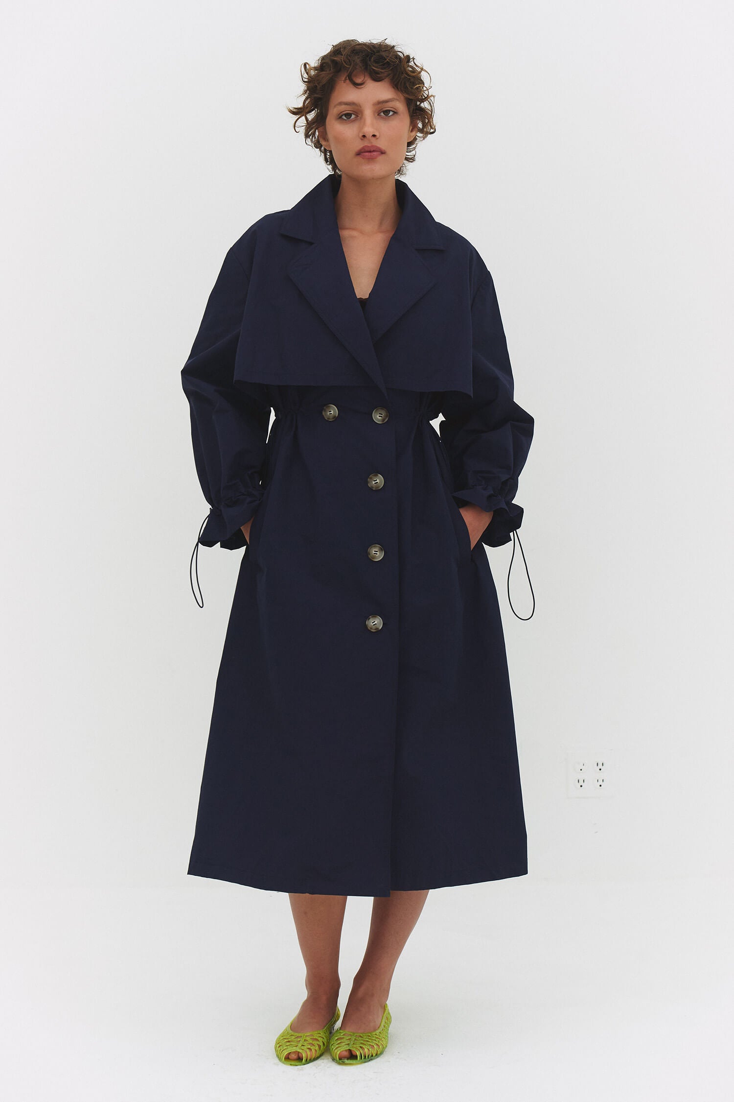 DANBI TRENCH COAT IN NAVY – findmenowthelabel