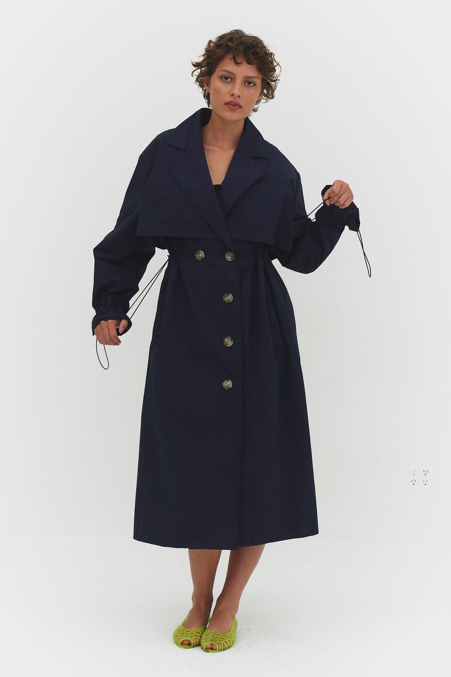 DANBI TRENCH COAT IN NAVY – findmenowthelabel