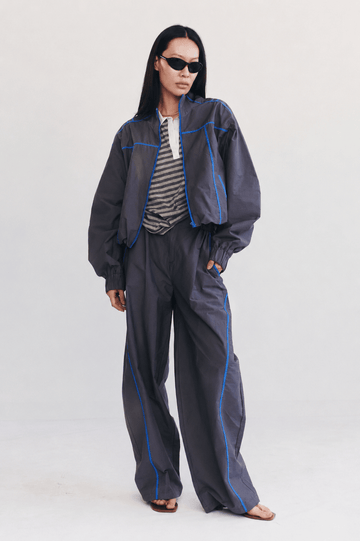 HAON JACKET IN CHARCOAL AND COBALT